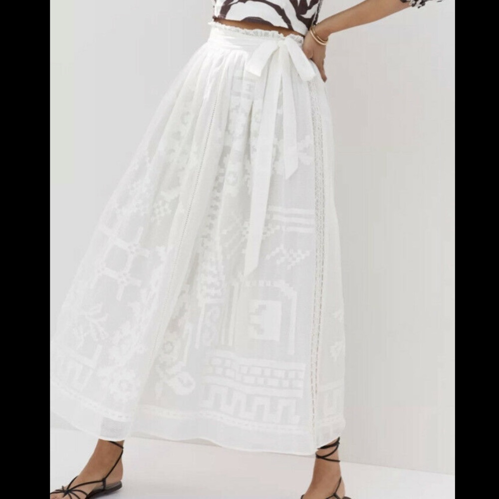 Beautiful 🤍 lace skirt bought at Anthropologie. Very “boho”.